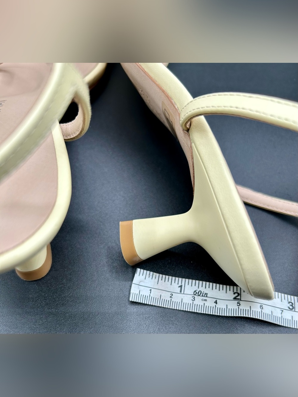 STUART WEITZMAN Nudist Wrap 50 Kitten Heel Leather Sandals Round-Toe. 9B - Picture 10 of 10